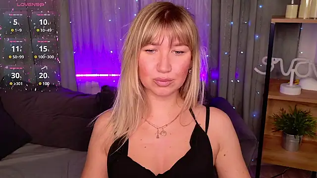 MilaBott online show from 02/19/25, 11:25