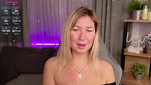 MilaBott online show from 09/25/25, 08:12