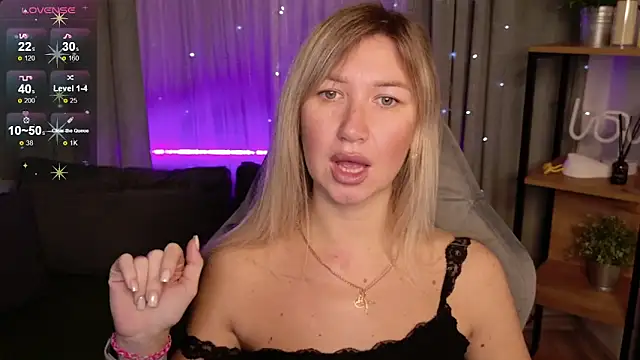 MilaBott online show from 10/06/25, 08:17