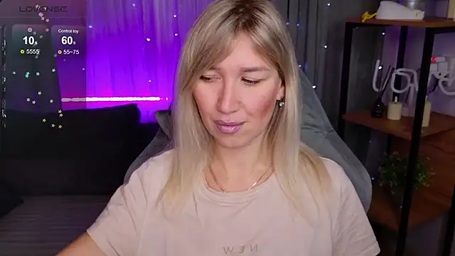 MilaBott online show from 11/22/25, 08:30