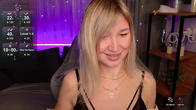 MilaBott online show from 12/04/25, 07:55