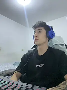 gojo satoru 18 online show from 02/17/26, 02:30