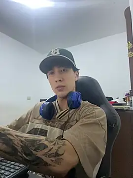 gojo satoru 18 online show from 04/19/26, 01:05