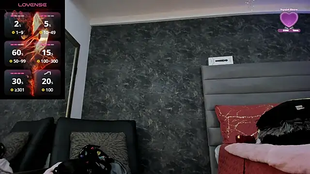 Snapshot of Bella_Evans_ chatting on 09/29/25, 01:38 Bella Evans online show from 09/29/25, 01:38