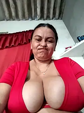 Horny-Mommy-Dirty online show from 12/18/25, 01:39