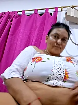 Horny-Mommy-Dirty online show from 07/01/26, 02:35