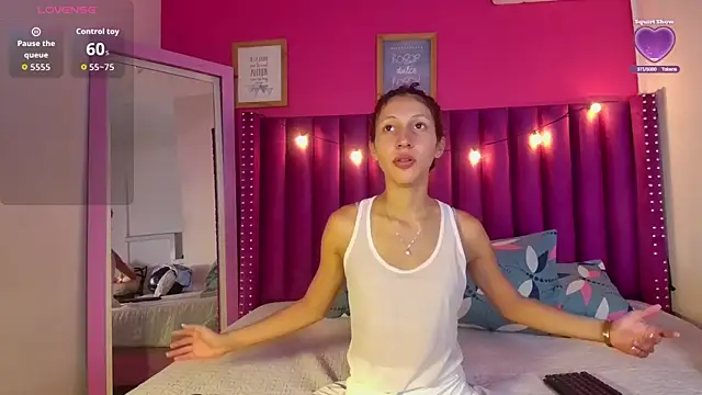 Beautifulskinny18 online show from 03/21/26, 08:01