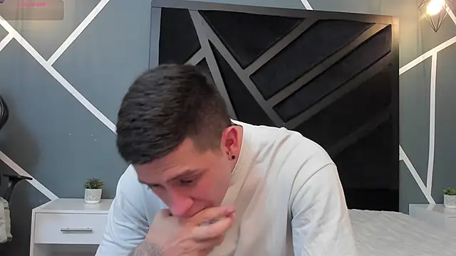 Yeiko Romero  online show from 01/23/25, 05:10