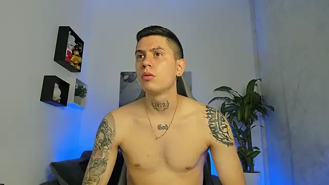 Yeiko Romero  online show from 09/10/25, 05:13