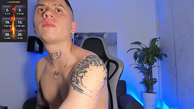 Yeiko Romero  online show from 09/11/25, 05:18