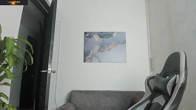 Yeiko Romero  online show from 09/26/25, 08:51