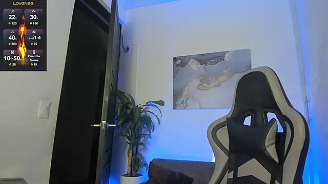 Yeiko Romero  online show from 10/21/25, 12:00