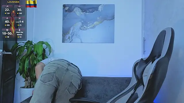 Yeiko Romero  online show from 03/19/26, 05:28