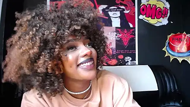 TIFFANYYSTAR online show from 02/25/25, 07:47