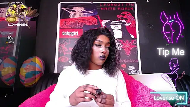 TIFFANYYSTAR online show from 03/17/25, 02:23