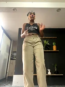 TIFFANYYSTAR online show from 09/30/25, 02:44