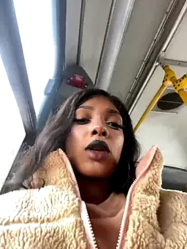 TIFFANYYSTAR online show from 10/07/25, 02:25