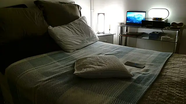 ImYourXtoy online show from 03/30/26, 07:48