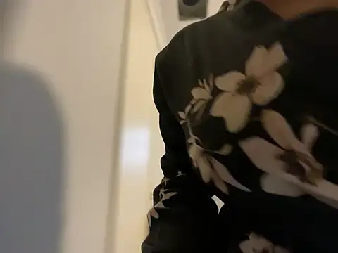 wynterheat online show from 01/30/25, 01:22