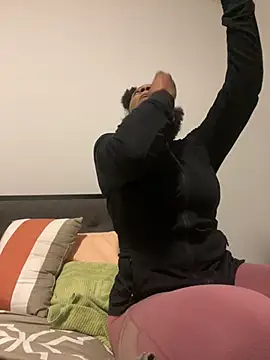 wynterheat online show from 01/31/25, 08:43