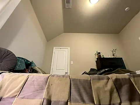 wynterheat online show from 10/14/25, 05:08