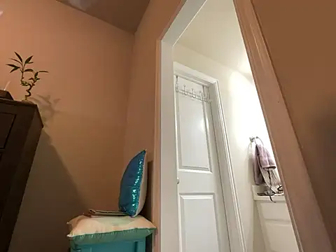 wynterheat online show from 11/15/25, 05:42