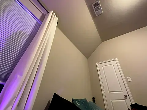 wynterheat online show from 11/24/25, 08:47