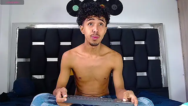 RyanRizzo online show from 02/14/25, 02:54