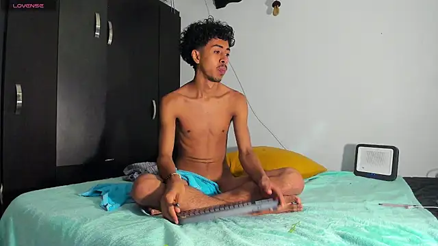 RyanRizzo online show from 03/18/25, 01:31