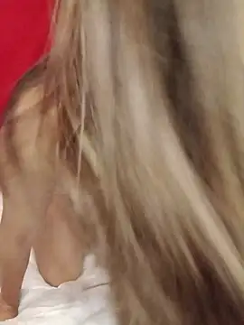 apriilhot online show from 04/16/26, 09:04