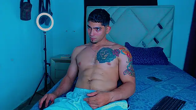 Snapshot of Rich_boy01 chatting on 03/03/25, 03:19 Rich boy01 online show from 03/03/25, 03:19