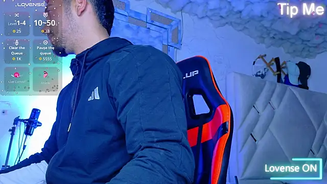 Snapshot of Rich_boy01 chatting on 11/04/25, 07:35 Rich boy01 online show from 11/04/25, 07:35