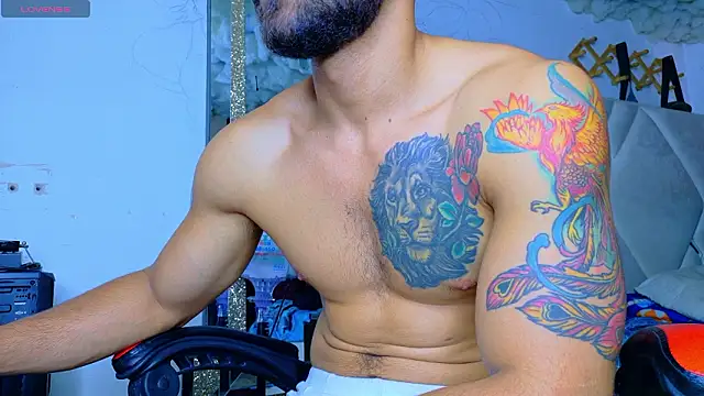 Rich boy01 online show from 02/12/26, 04:35