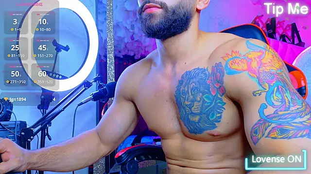 Rich boy01 online show from 04/16/26, 04:02