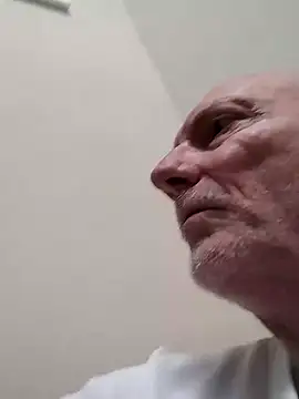 Snapshot of OlderPerv61 chatting on 12/12/24, 02:00 OlderPerv61 online show from 12/12/24, 02:00