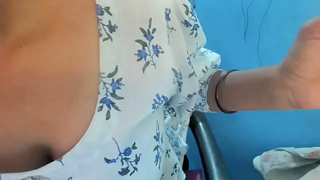 aarjulove online show from 02/18/26, 04:14