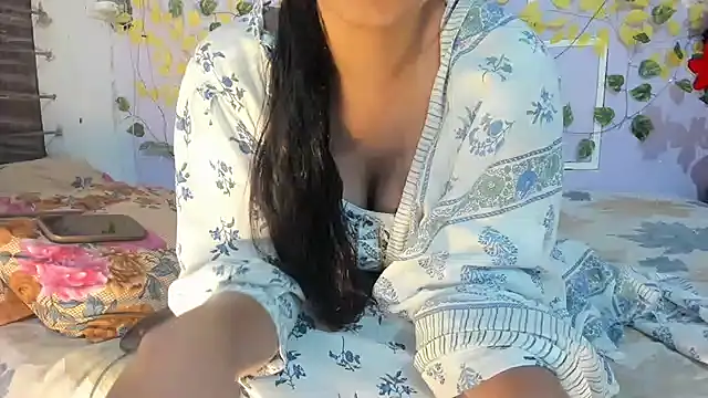 aarjulove online show from 04/25/26, 01:41
