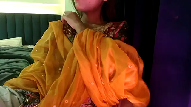 chhui mui online show from 04/14/26, 06:36