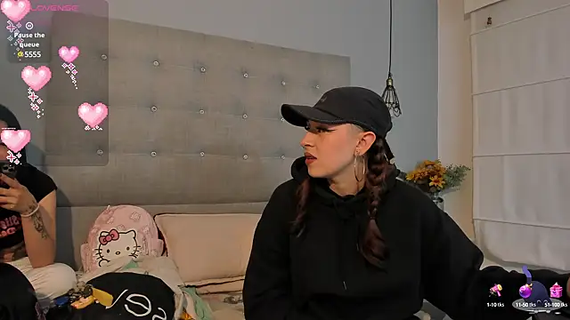 Snapshot of Zowi_Hottiee chatting on 12/10/24, 02:16 Zowi Hottiee online show from 12/10/24, 02:16