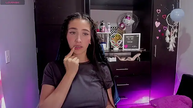 Emilytafur online show from 01/16/26, 12:58