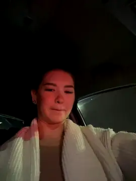 Denise Garciia online show from 12/01/24, 04:51