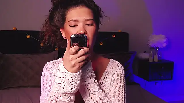 Denise Garciia online show from 12/14/24, 02:53