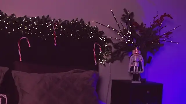 Denise Garciia online show from 01/22/25, 05:06