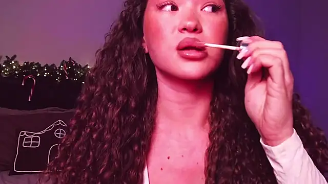 Denise Garciia online show from 02/05/25, 04:58