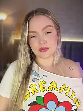 Snapshot of GaiaBaker chatting on 02/11/26, 10:09 GaiaBaker online show from 02/11/26, 10:09