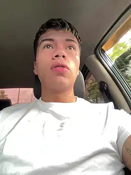 Snapshot of Logan_smith1 chatting on 03/19/25, 09:48 Logan smith1 online show from 03/19/25, 09:48