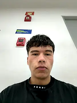 Snapshot of Logan_smith1 chatting on 09/22/25, 03:47 Logan smith1 online show from 09/22/25, 03:47