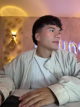 Snapshot of Logan_smith1 chatting on 10/16/25, 05:41 Logan smith1 online show from 10/16/25, 05:41