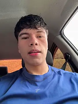 Snapshot of Logan_smith1 chatting on 10/23/25, 06:17 Logan smith1 online show from 10/23/25, 06:17