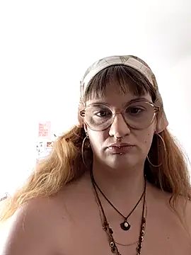 PrincesseMalicia online show from 04/16/26, 01:45